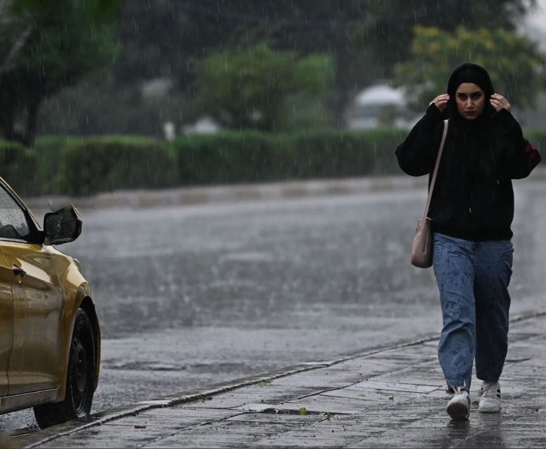 استعدوا للتقلبات الجوية ..  أمطار وغبار وارتفاع بالحرارة خلال الأيام المقبلة