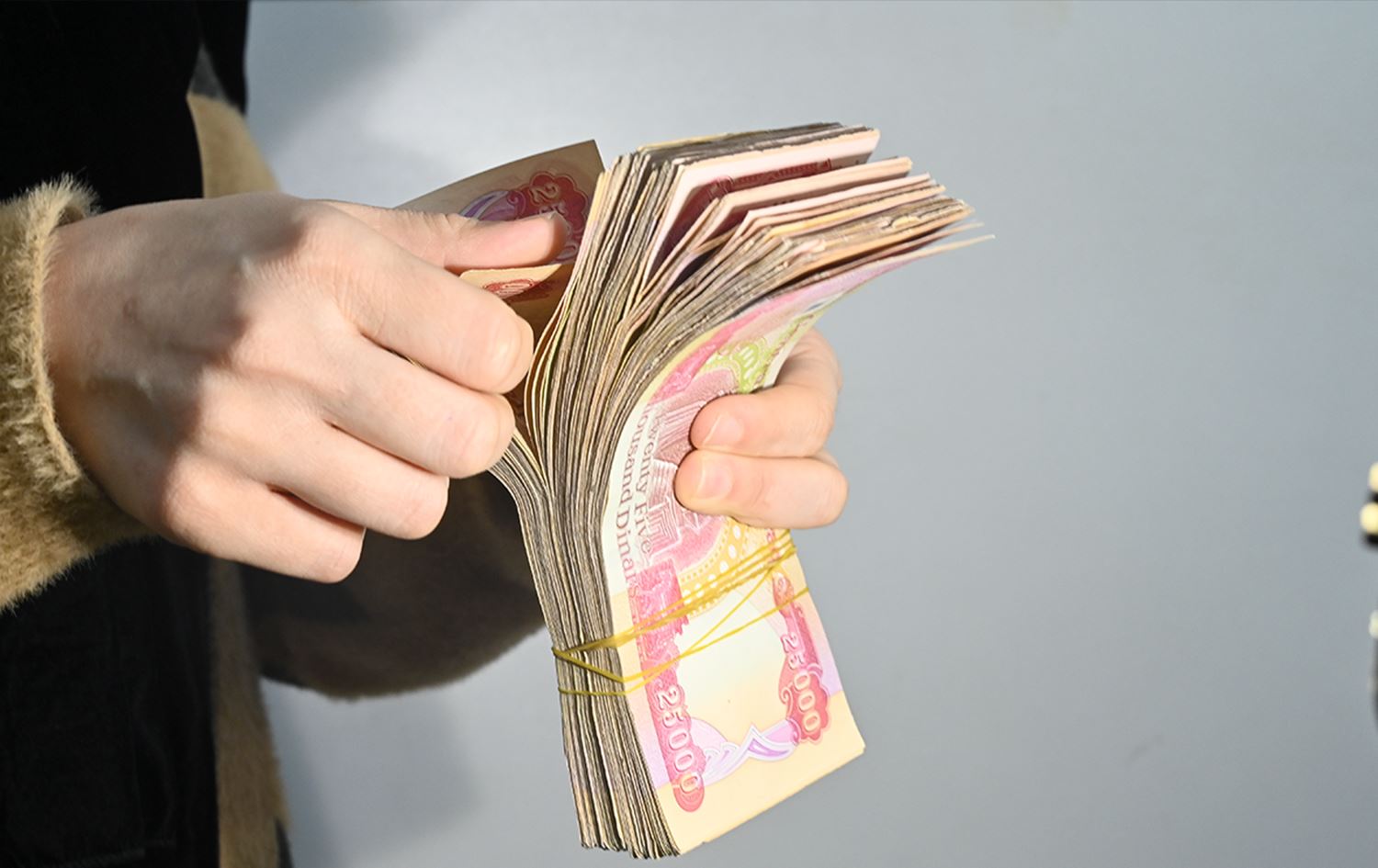 التربية تبشّر ملاكاتها: غدا الرواتب دون استقطاعات 