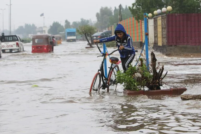 الأنواء الجوية: منخفض جوي يضرب العراق وأمطار مستمرة حتى الأربعاء