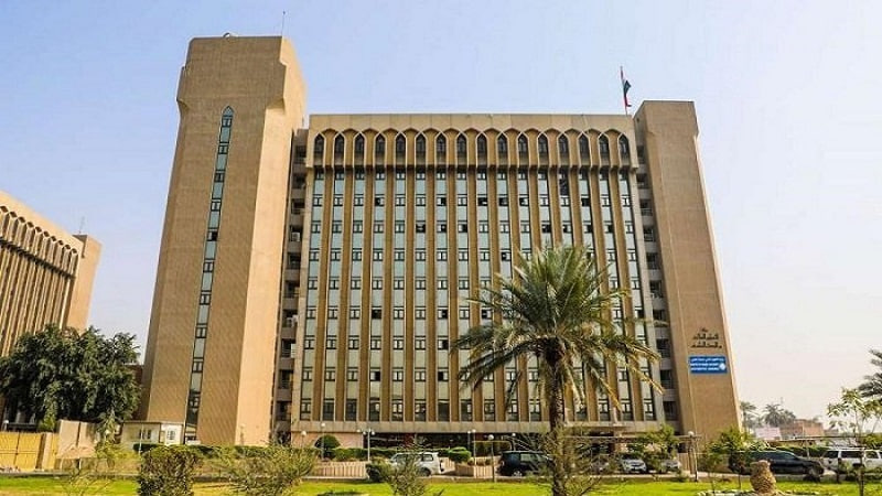 التربية تمنح صلاحيات النقل والتنسيب للملاكات التعليمية والتدريسية إلى المديرين العامين