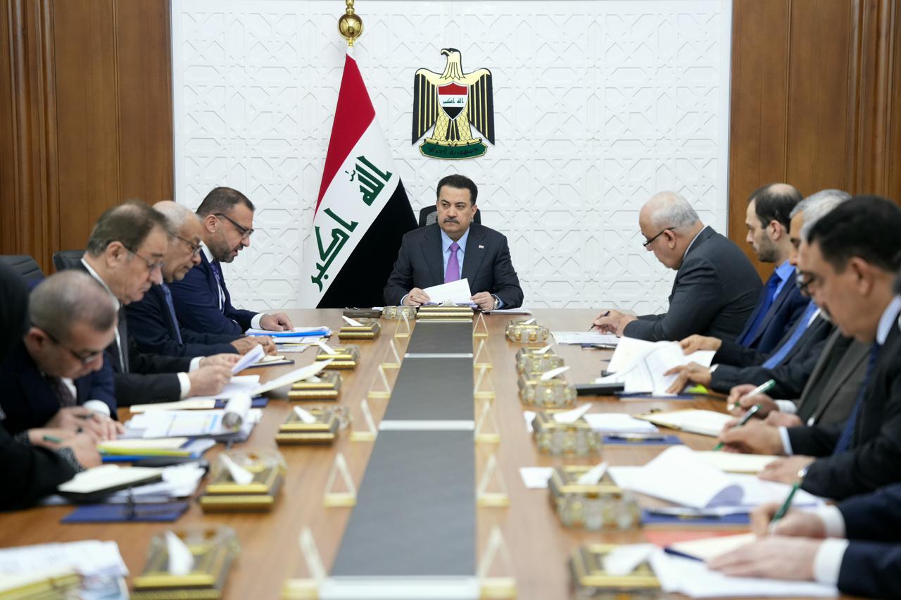 السوداني يوجه بزيادة قدرات العمل لضمان استقرار الكهرباء خلال رمضان