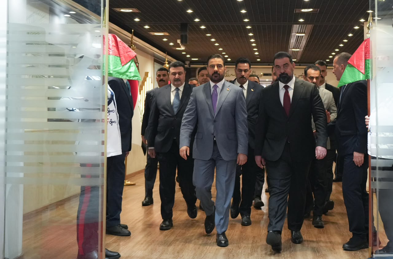 رئيس الوزراء علي الزيدي يصل إلى مجلس النواب ويجتمع مع الحلبوسي