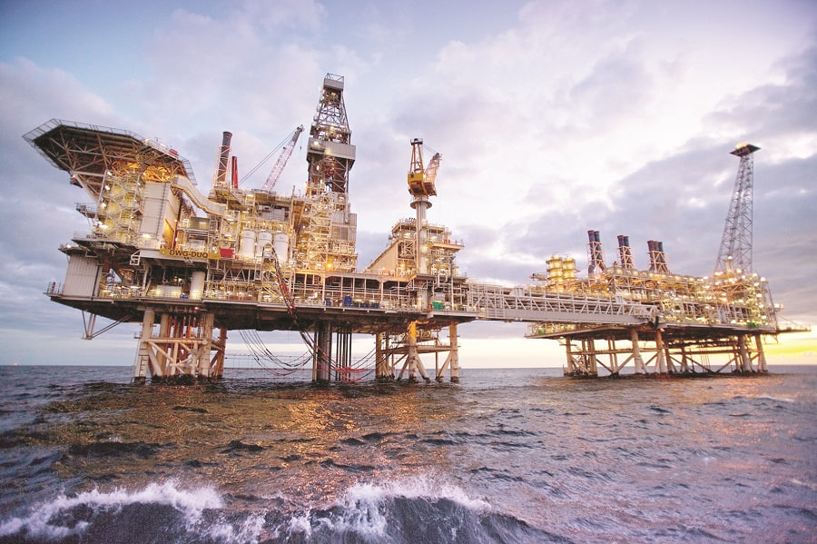 النفط يرتفع قليلاً: برنت 62.81 دولار وغرب تكساس 59.11 دولار