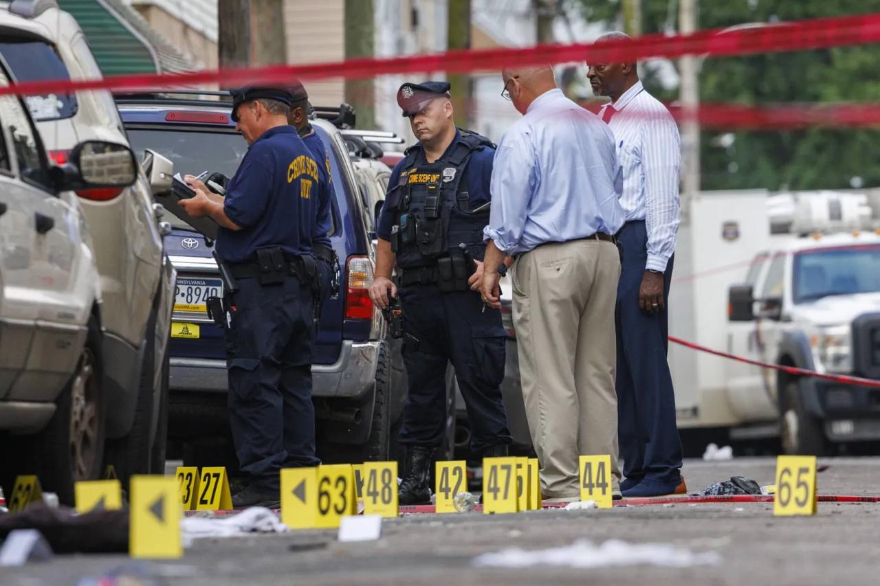 مقتل 3 وإصابة 10 في حادث إطلاق نار جنوبي فلادلفيا 