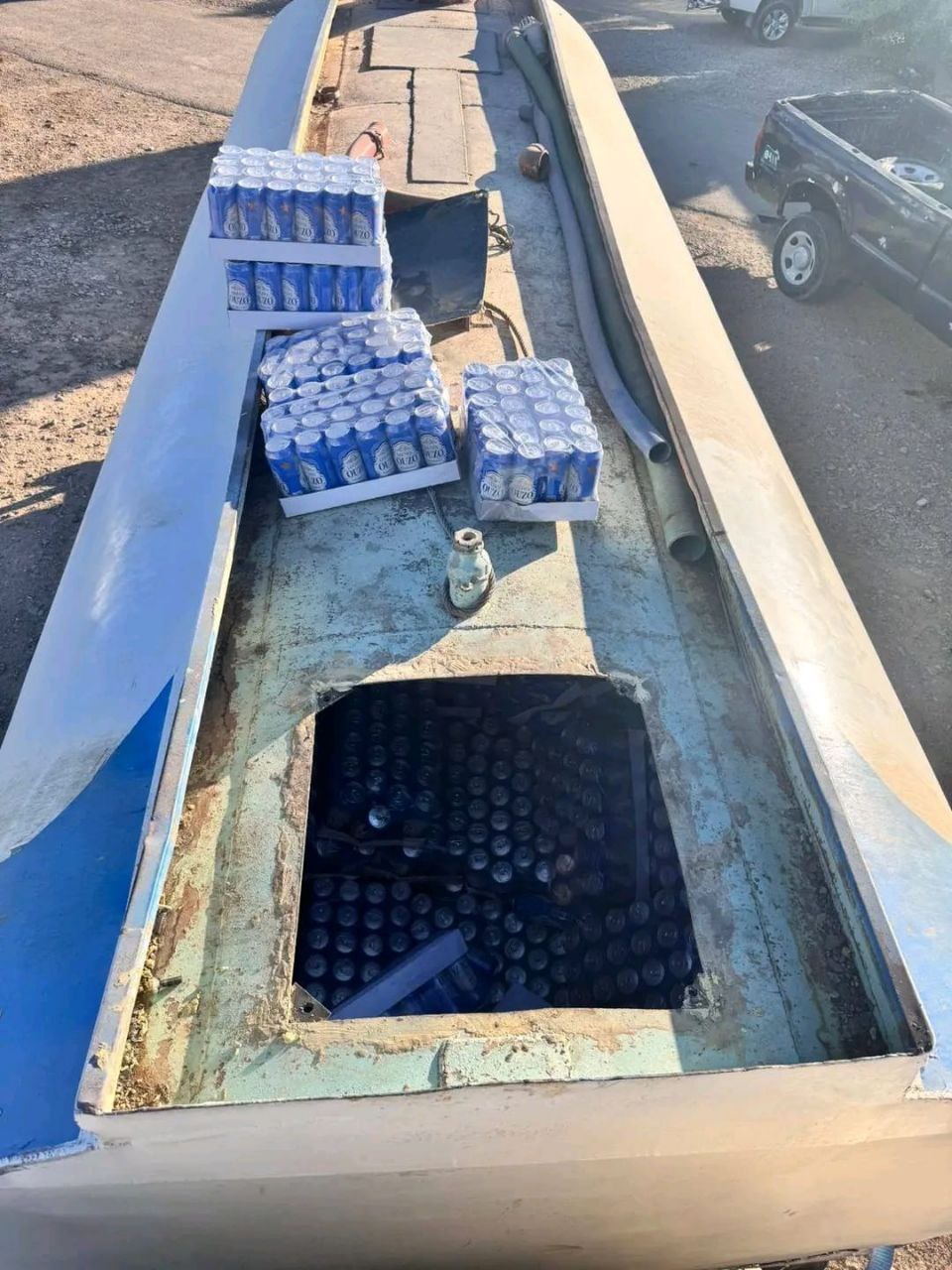 ضبط صهريج محمل بالكحول معداً للتهريب بطريقة احترافية