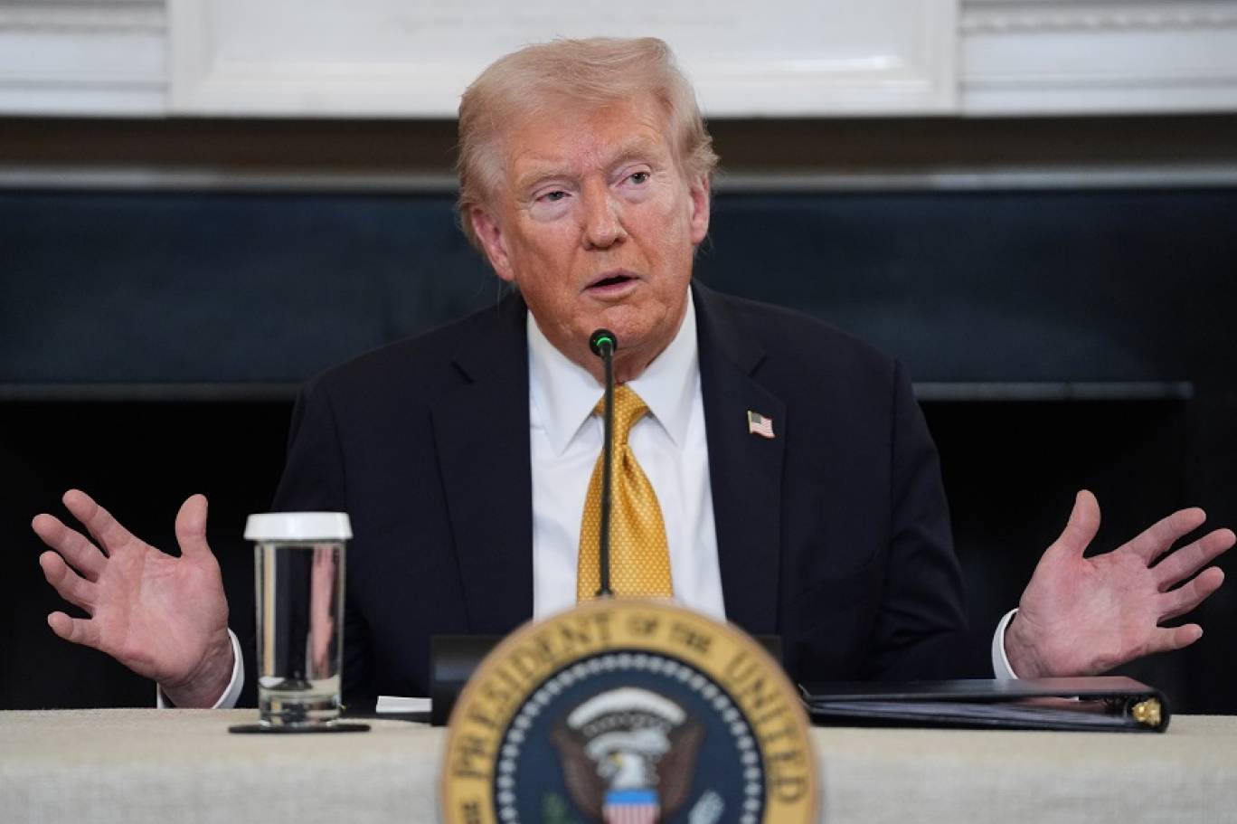 ترمب ينطلق في جولة آسيوية يلتقي خلالها الرئيس الصيني "شي جينبينغ"