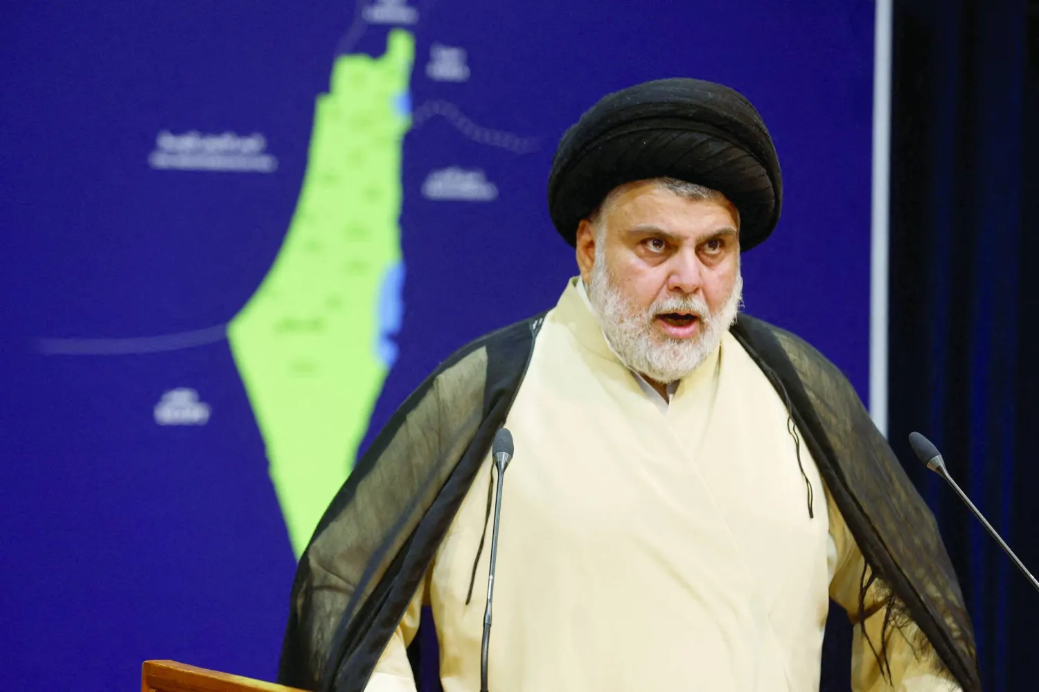 الصدر محذرا: انقذوا ماء العراق من التلوث واتركوا المهاترات السياسية