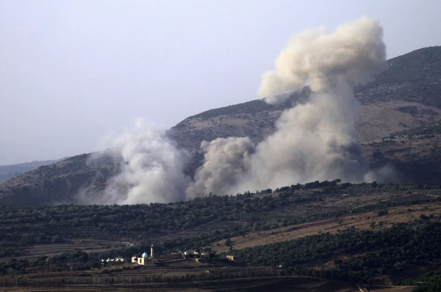 3 غارات إسرائيلية تستهدف جنوب لبنان 