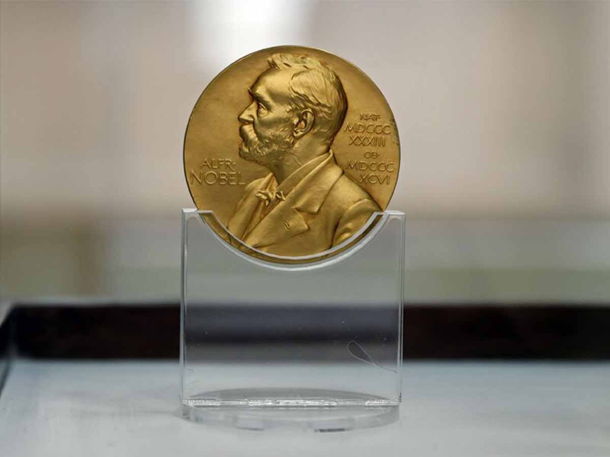 البيت الأبيض: لجنة "نوبل" أثبتت انحيازها للسياسة على حساب السلام