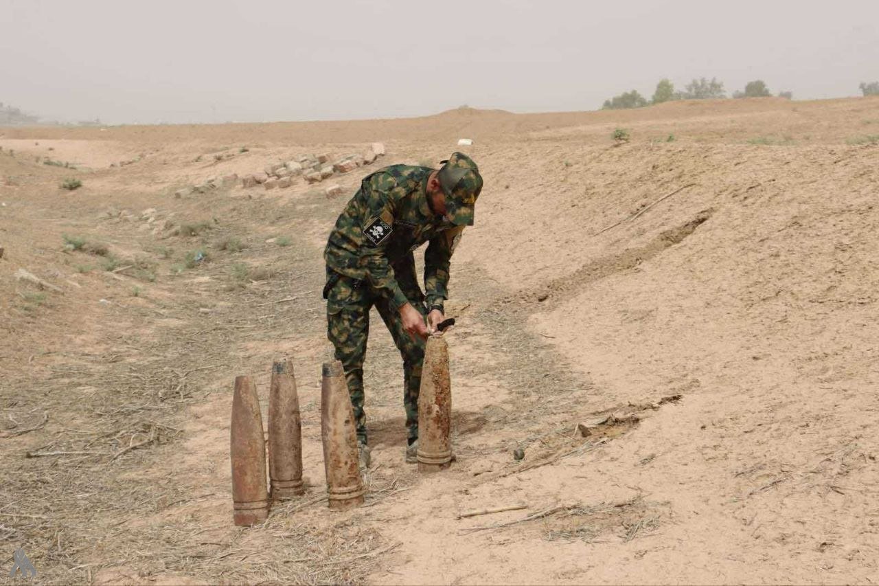 الحشد الشعبي يعلن عن تفكيك 30 صاروخاً شمال نينوى