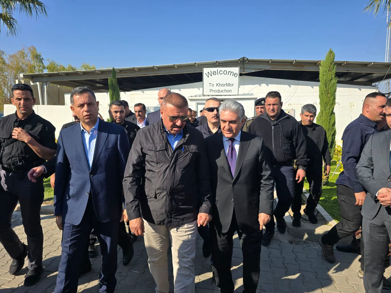 وصول اللجنة التحقيقية إلى حقل كورمور للتحقيق في الهجوم الأخير