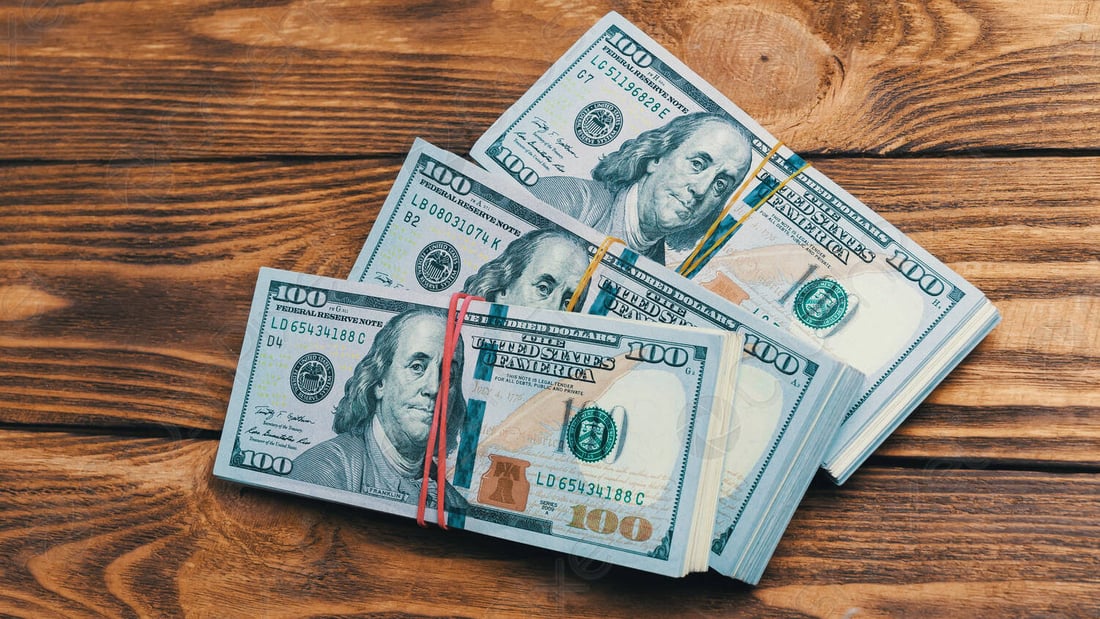 أسعار صرف الدولار صباح الخميس في بغداد: 141,750 شراء – 142,500 بيع