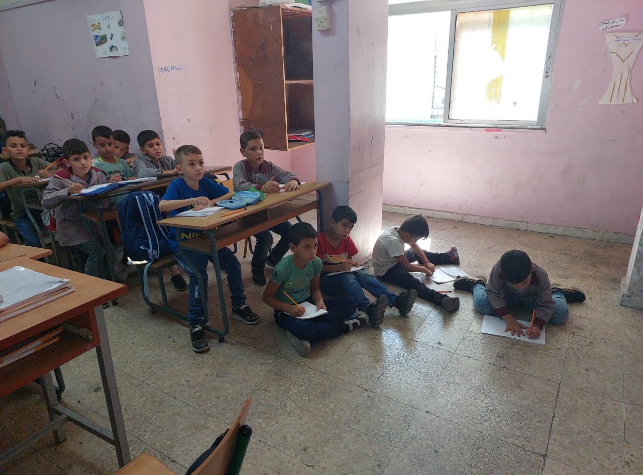 التربية تعلن حاجتها إلى نحو 10 آلاف مدرسة لفك الاختناقات في دوام المدارس