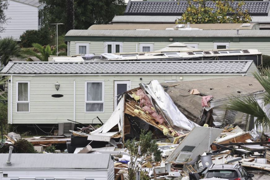مصرع 3 أشخاص جرّاء العاصفة "كلاوديا" في البرتغال  