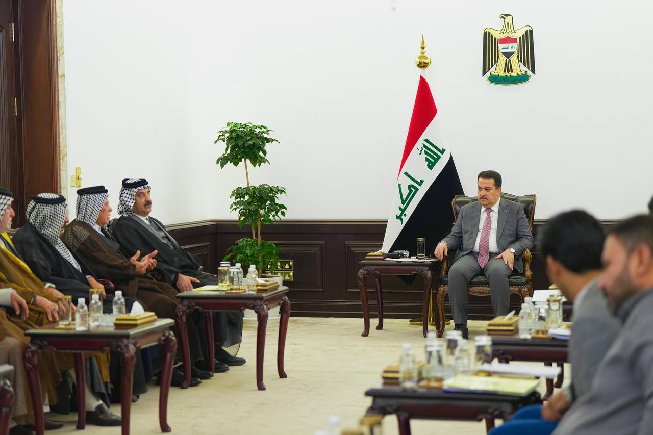 السوداني يوجه بحزمة إجراءات خدمية لقضاء الزوراء ويعفي القائمقام لتقصيره