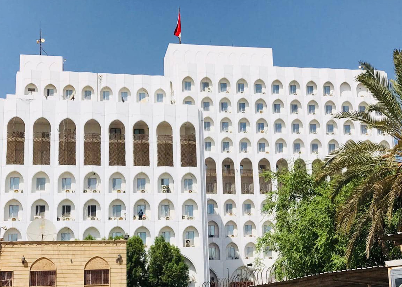 وزارة الخارجية تُبلِغ السفير البريطاني اعتراضها على تصريحات مخالفة للأعراف الدبلوماسية