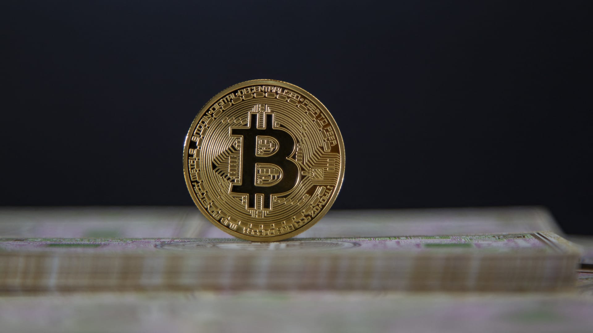 بتكوين تحقق ارتفاعا في سوق العملات الرقمية 