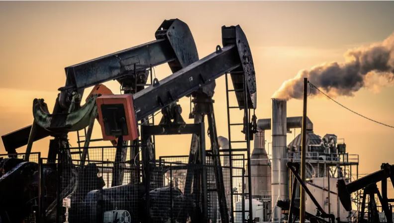 خام البصرة المتوسط يسجل 59.57 دولارا للبرميل ..  والثقيل 57.92 دولارا للبرميل