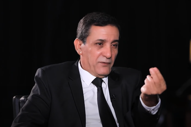 هيئة الاعلام والاتصالات تقرر منع "بشير الحجيمي" مجدداً من الظهور بوسائل الإعلام 