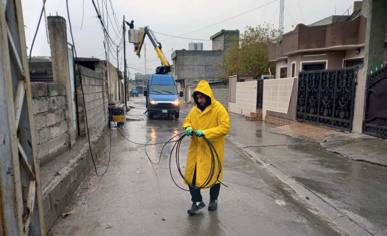 وزارة الكهرباء تعلن حالة الاستنفار لمواجهة سوء الأحوال الجوية