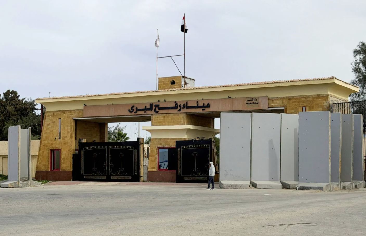 إسرائيل تعلن إعادة فتح معبر رفح أمام حركة الأفراد اعتبارًا من الأحد