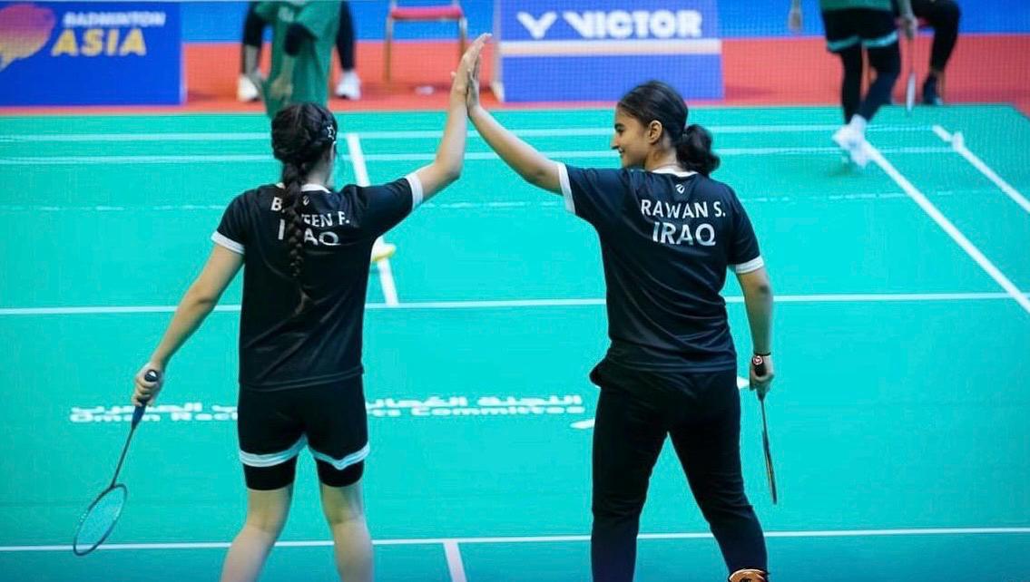 العراق يتألق في بطولة غرب آسيا للريشة الطائرة ويمسك بالصدارة