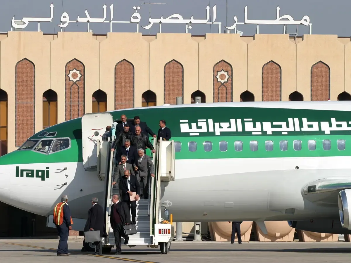 استئناف الرحلات الجوية في مطار البصرة الدولي بعد توقفها مؤقتاً بسبب الضباب الكثيف