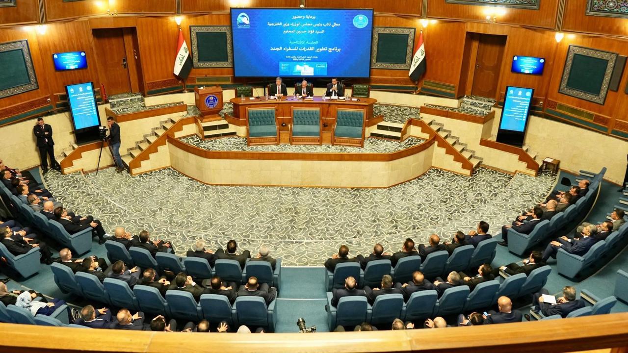  وزير الخارجية: الدبلوماسية العراقية نجحت في حماية البلد ومنع الاعتداء عليه 