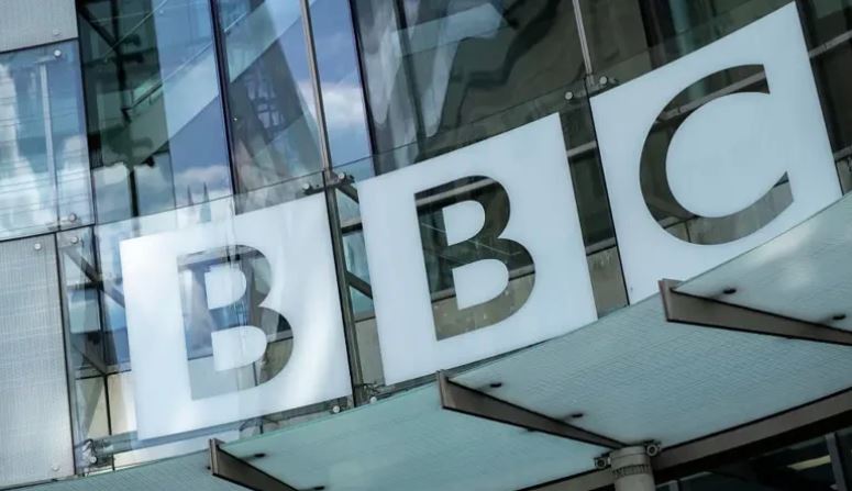 "بي بي سي" تعتذر لترمب وترفض طلبه بالتعويض