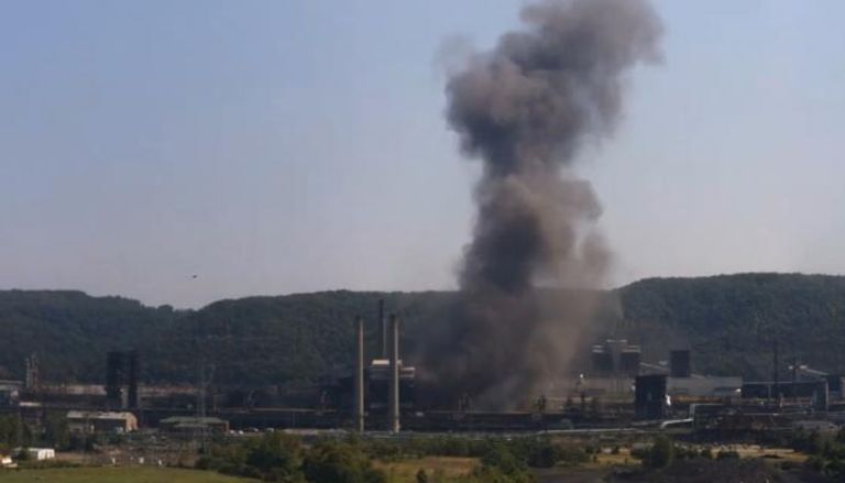 انفجار ضخم يدمر مصنع متفجرات تابعًا للجيش الأمريكي في تينيسي ..  عشرات المفقودين وسقوط قتلى