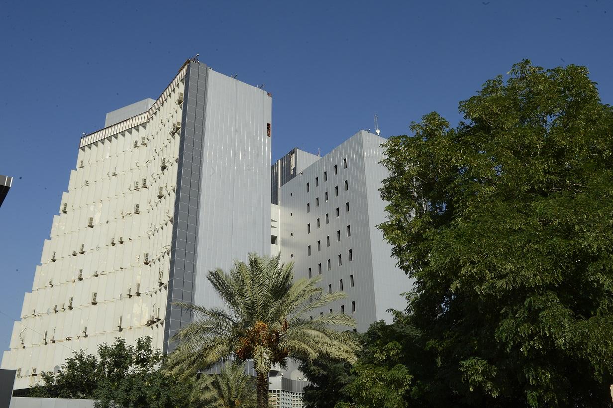 وزارة المالية تنفي الأنباء المتداولة بشان تخفيض رواتب منتسبي الجيش والشرطة 