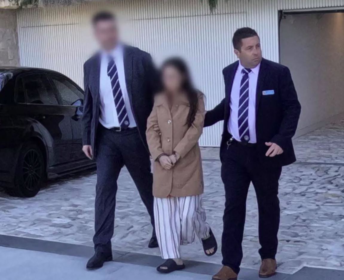 جمعت 46 مليون دولار عبر الاحتيال ..  القبض على عرافة في استراليا 