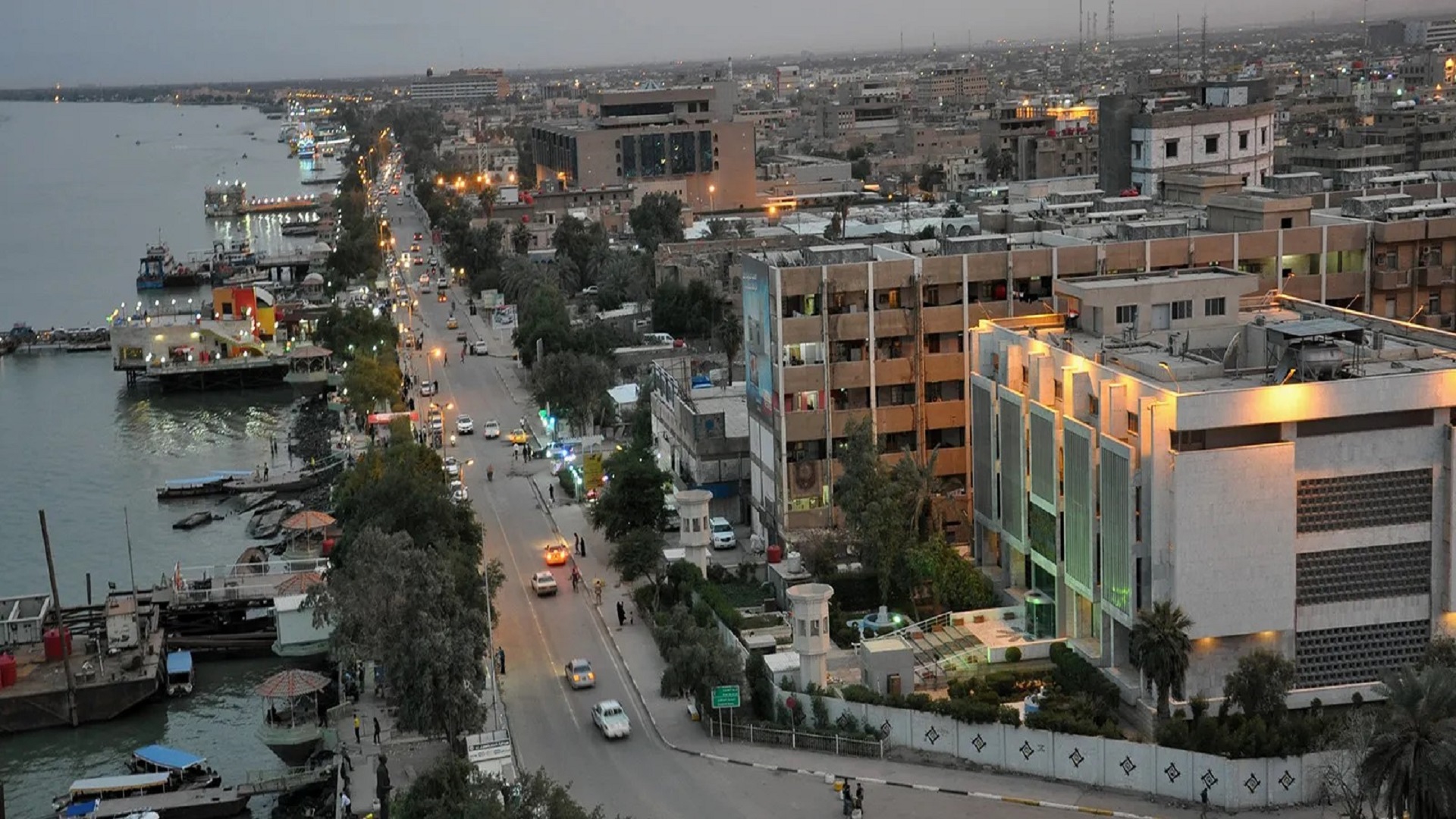 البصرة تعطل الدوام الرسمي ليوم غد الاثنين