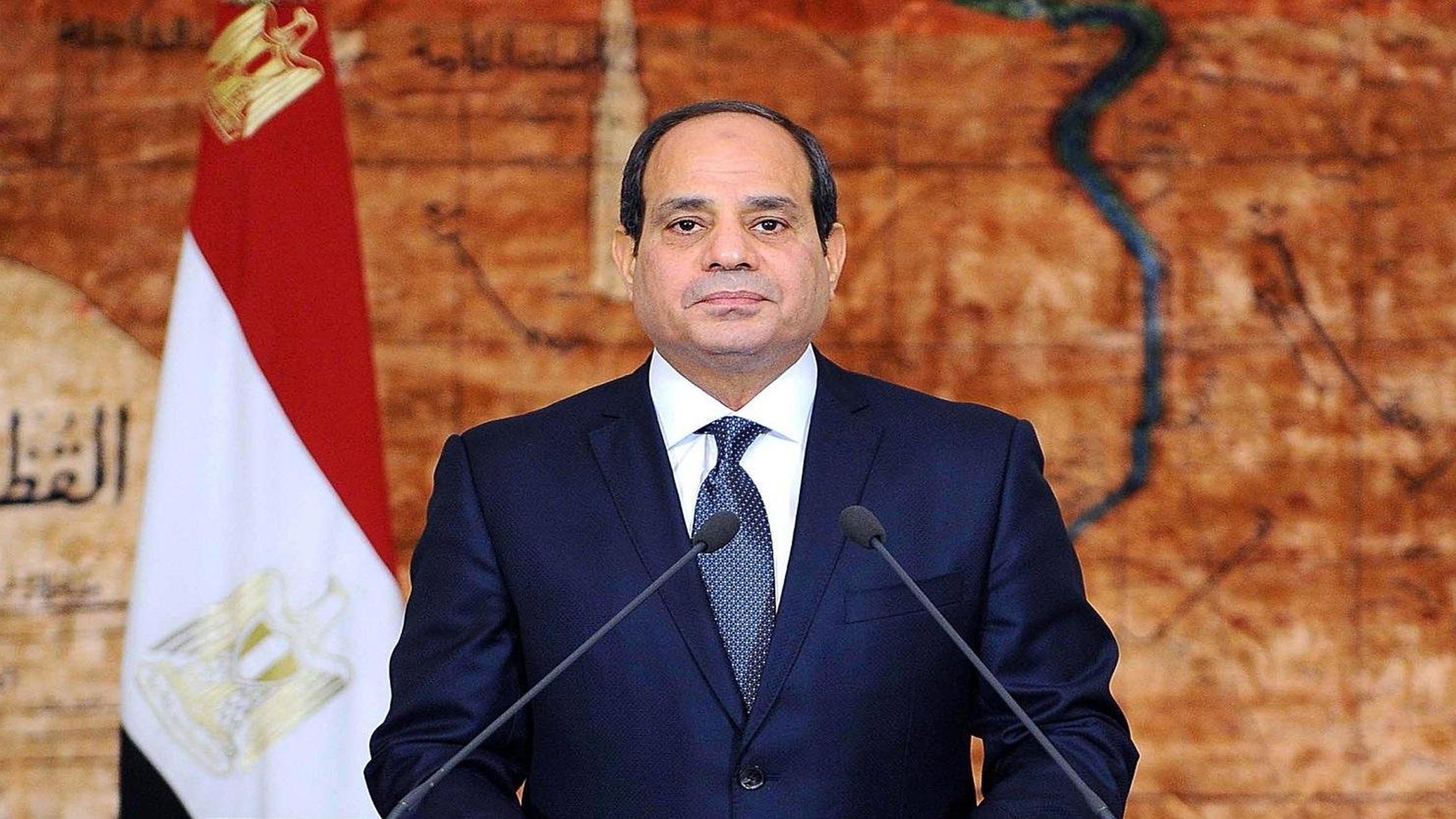  السيسي قلق إزاء الأوضاع في المنطقة ويدعو لوقفة حاسمة