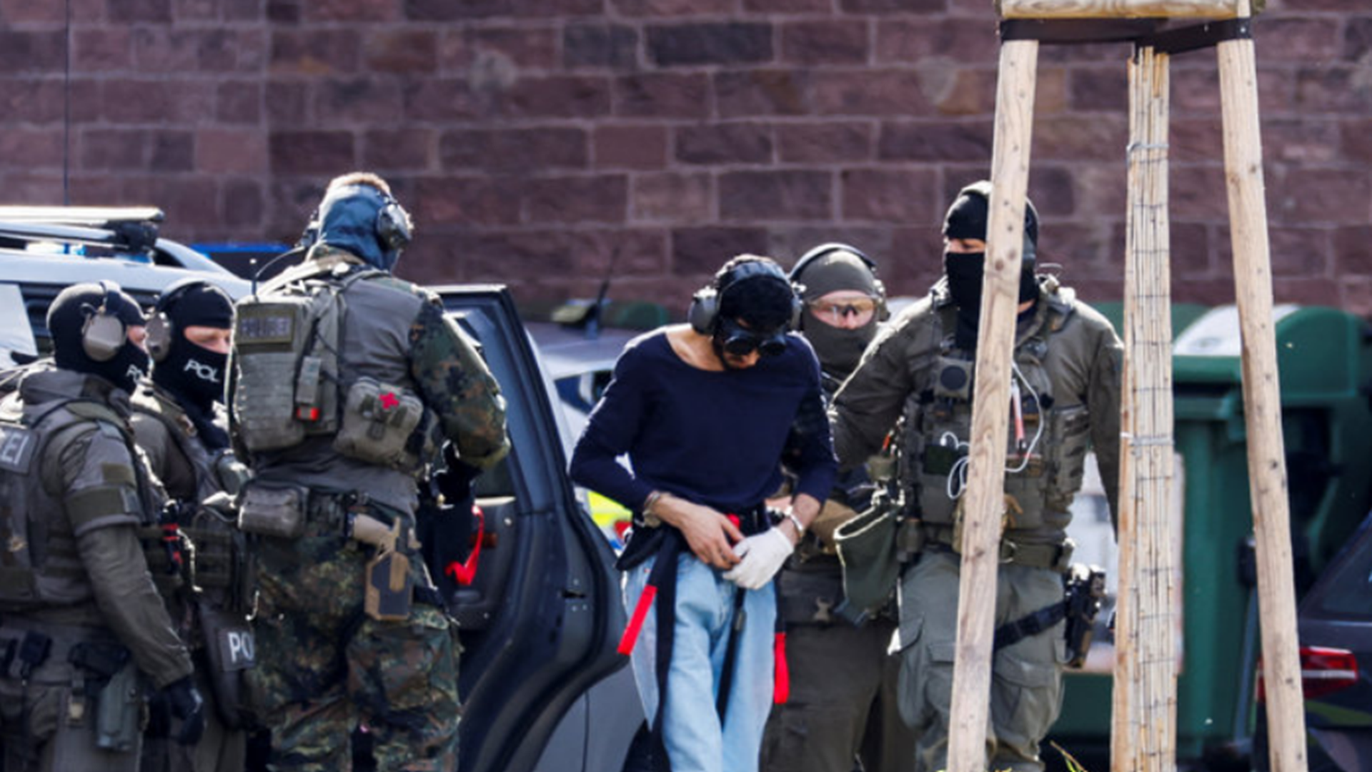 ألمانيا تشدد قواعد "اللجوء" إثر حادثة الطعن