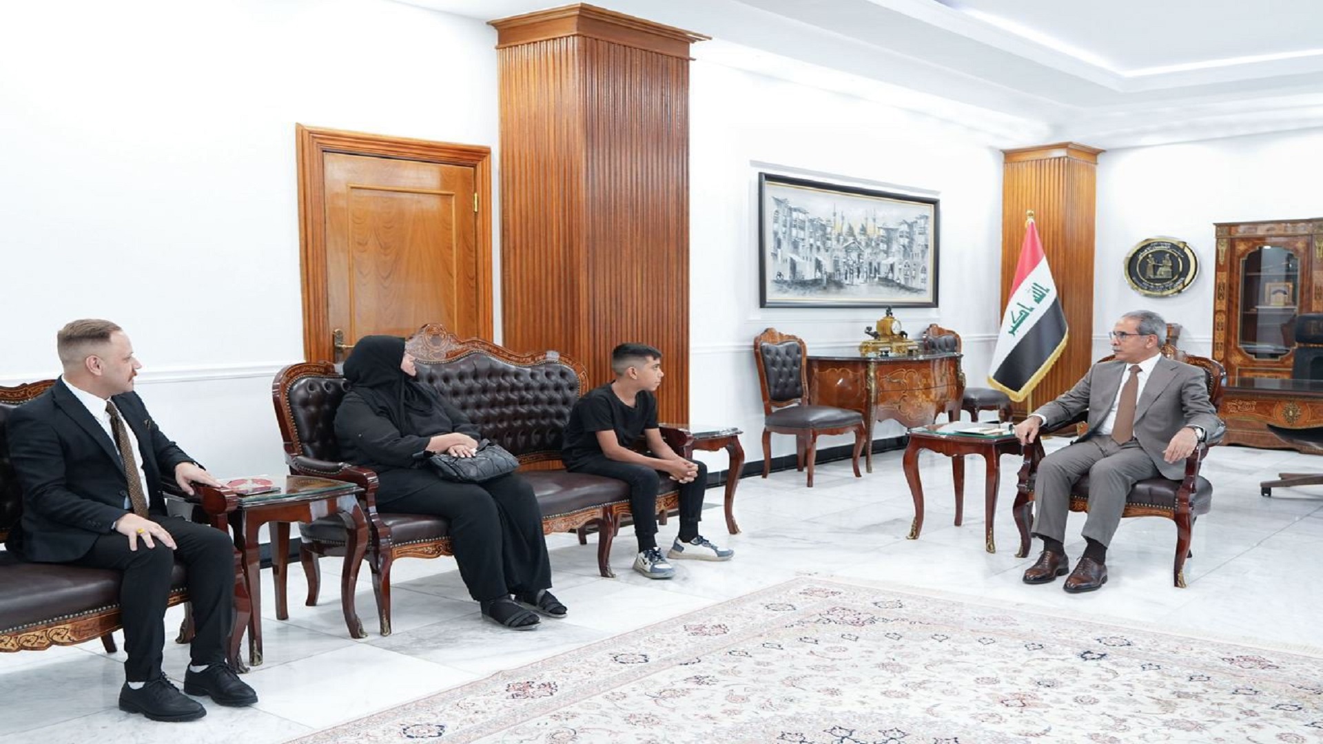 القاضي زيدان يحقق حلم الطفل يوسف بلقائه
