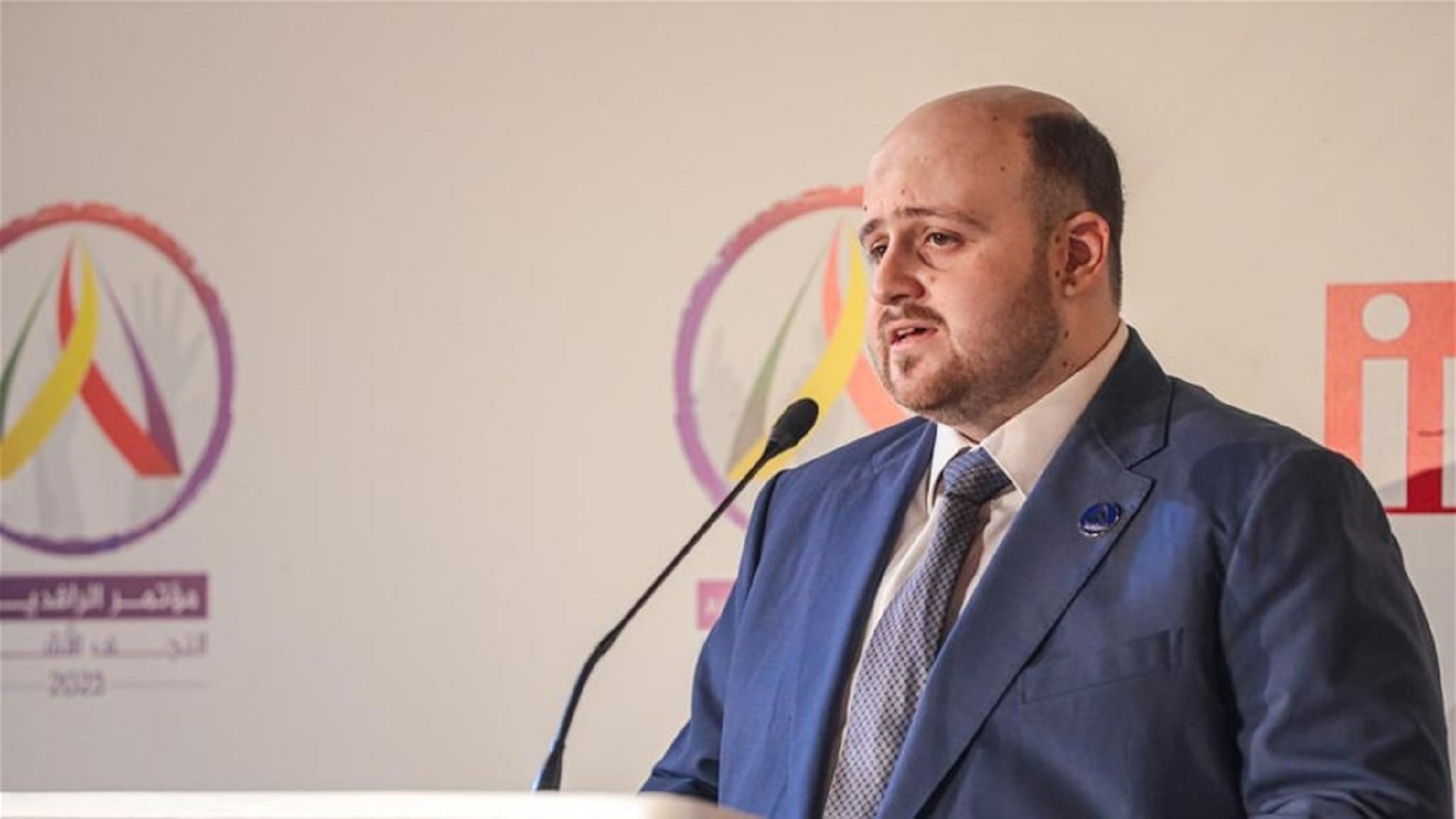 القضاء يحكم بسجن زيد الطالقاني سنة واحدة