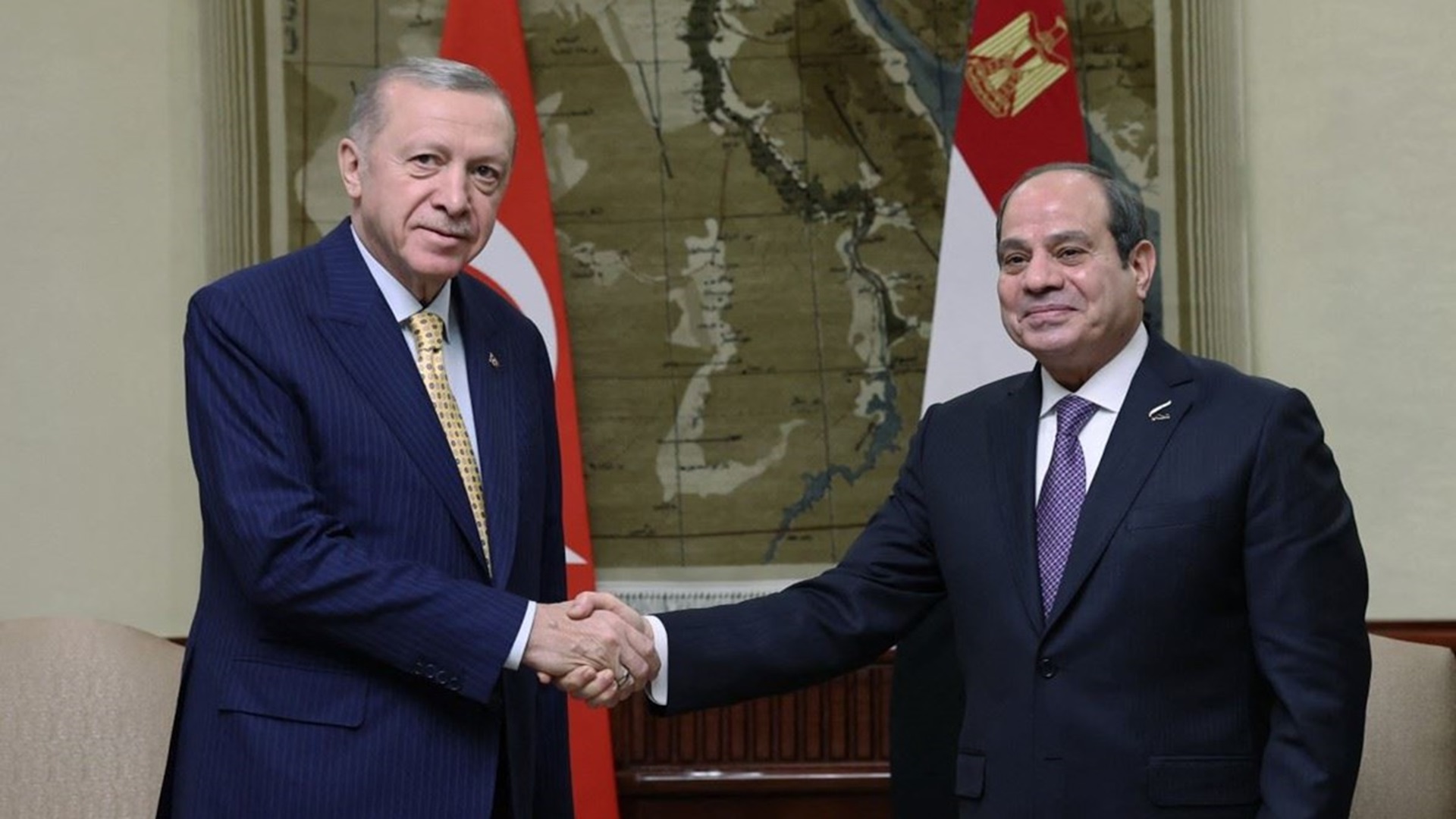 السيسي يجري زيارة إلى تركيا تعد الأولى لرئيس مصري منذ 12 عاماً