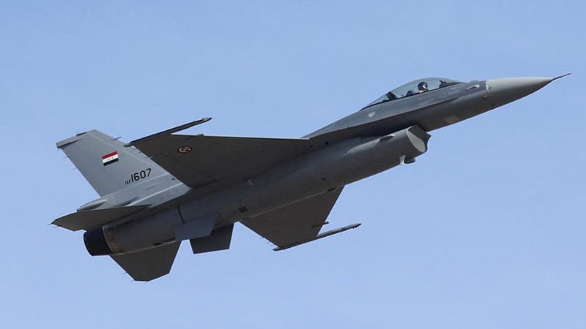 طائرات F 16 تستهدف وكراً لداعش في حمرين ..  مقتل 3 عناصر وتدمير المعدات بالكامل 