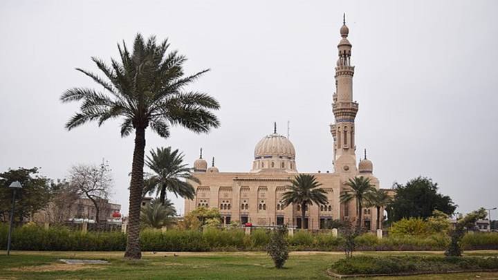 حملة أمنية لإزالة التجاوزات في جامع أم الطبول ببغداد
