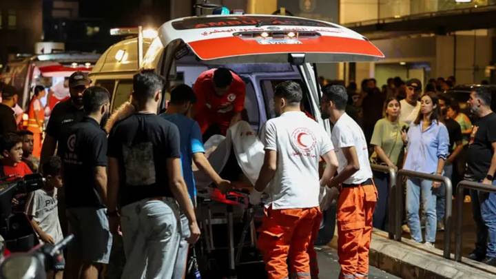بعد تفجيرات لبنان ..  إيران تحظر أجهزة الاتصال