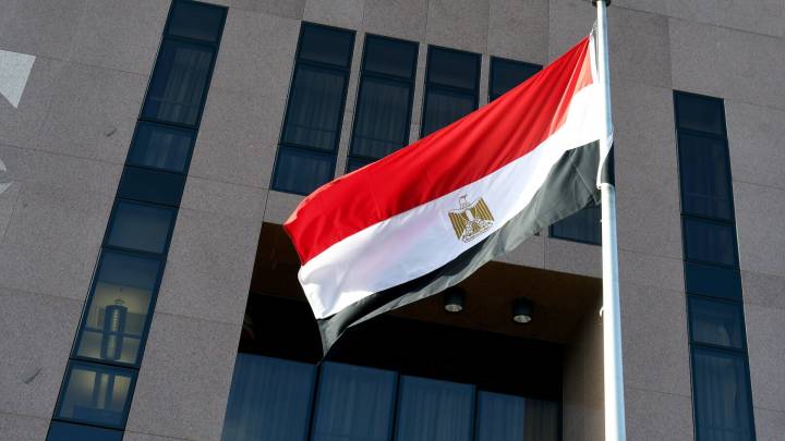 مصر تدعو مواطنيها تجنب السفر الى لبنان في الوقت الحالي 