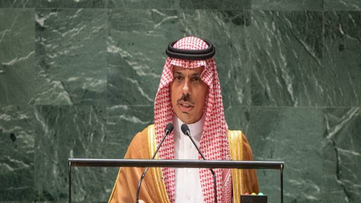  الخارجية السعودية: مخاطر خروج الأمور عن السيطرة باتت حقيقية