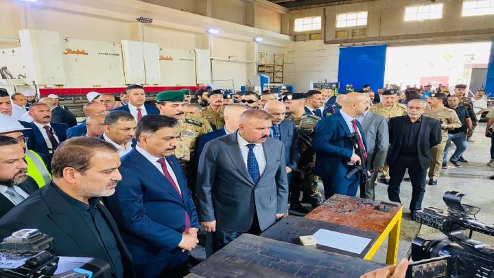 وزير الداخلية يفتتح خط إنتاج العجلات المدرعة التابع لهيئة التصنيع الحربي