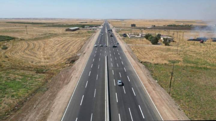 وزارة الإعمار تنجز مشروع طريق يربط الموصل بأقضية المحافظة