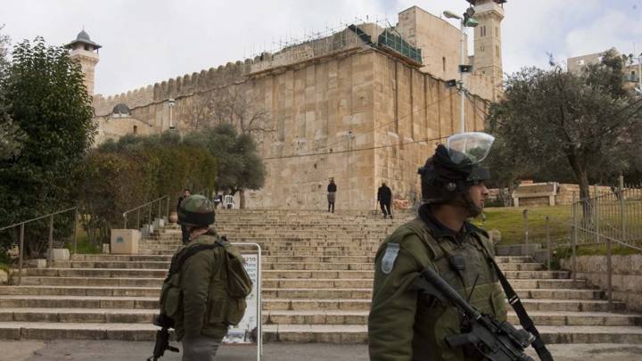 بمناسبة السنة التلمودية  ..  الاحتلال يغلق المسجد الإبراهيمي في وجه الفلسطينيين