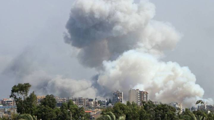    الجيش الإسرائيلي ينذر سكان 35 قرية جنوب لبنان لإخلائها فوراً
