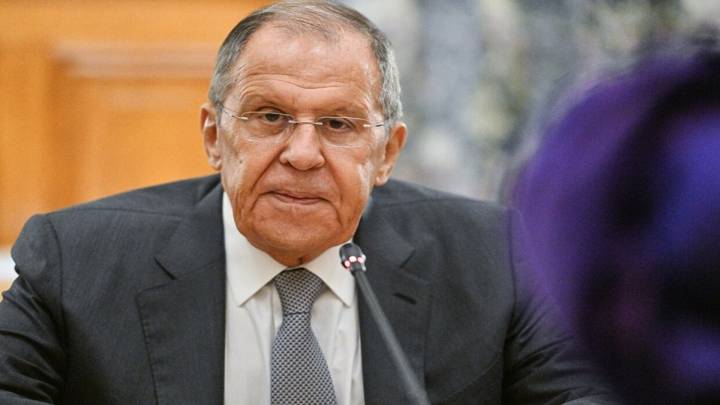 لافروف: الحديث عن القصف الأوكراني للعمق الروسي لعب بالنار