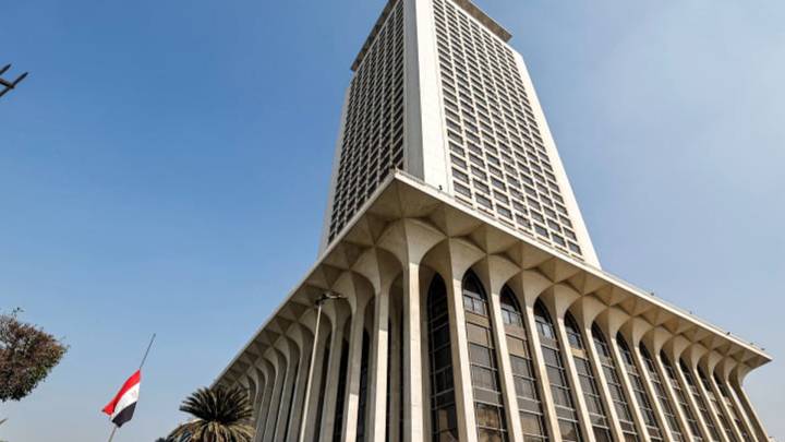 وزير الخارجية المصرية يبحث مع نظيره البريطاني تطورات الأوضاع في غزة ولبنان