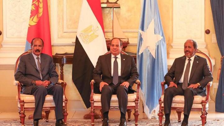       لبحث ملفات مرتبطة بالقرن الأفريقي  ..  السيسي يجري زيارة إلى إرتيريا